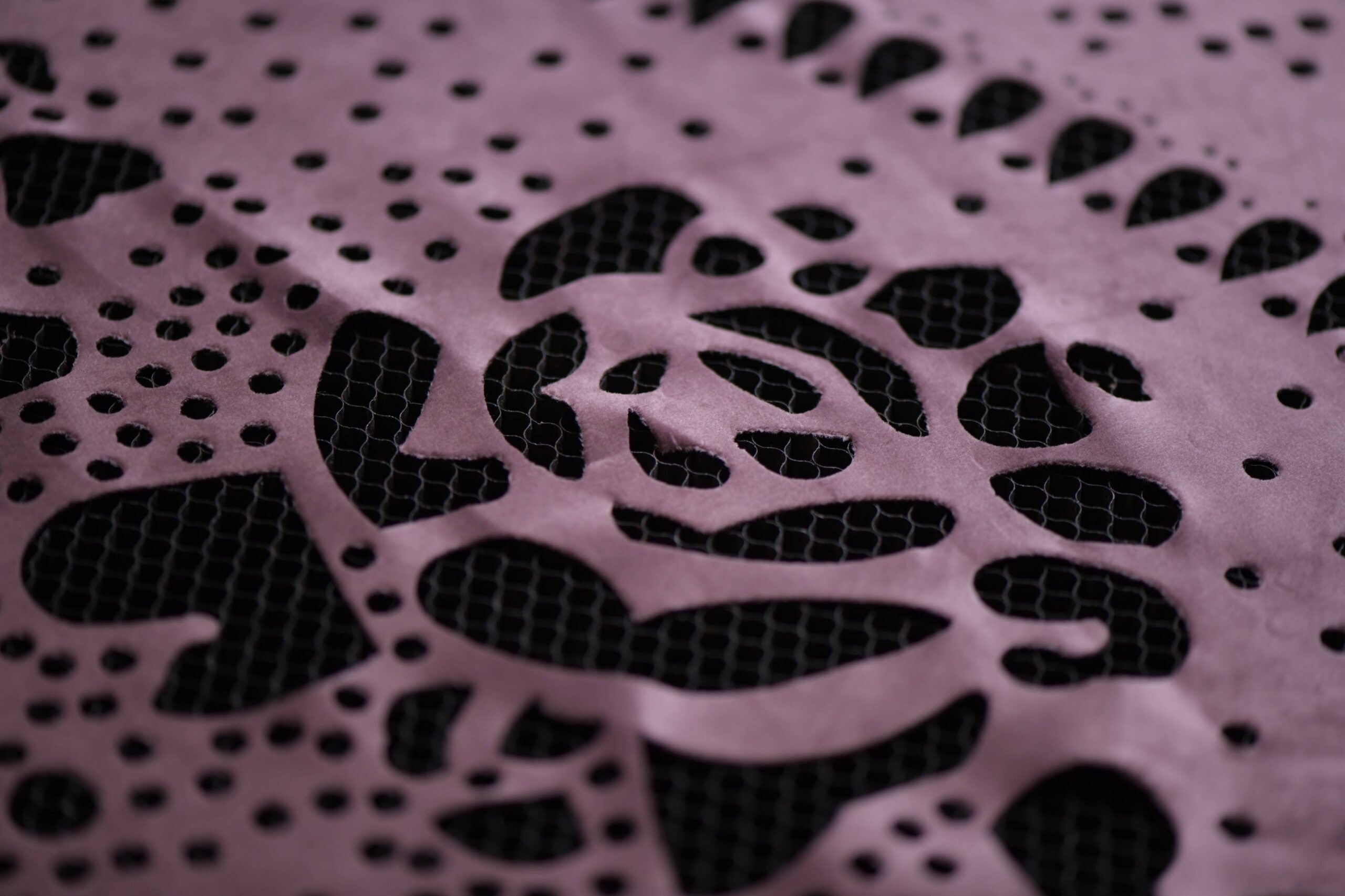 Laser-cutting pattern on fabric